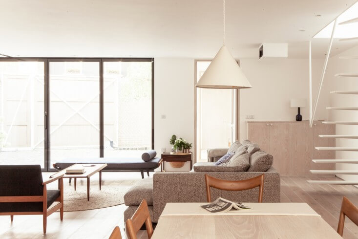 Herrringbone-House-Living-Room-Atelier-Chan-Chan-London-Mike-Tsang-Photographs-Remodelista